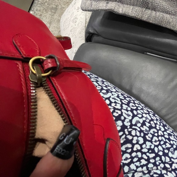 GUCCI
Red Chevron Leather Marmont Backpack Bag - Picture 8 of 10